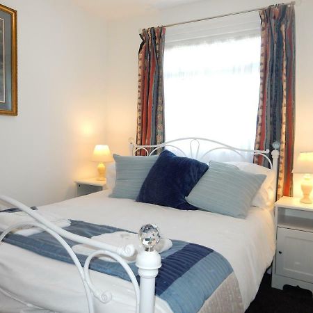 Dartmouth Chalet Holidays Bagian luar foto