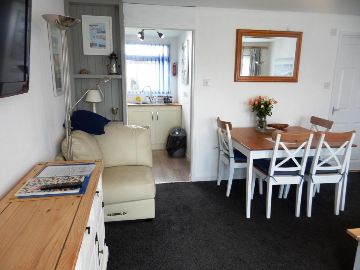 Dartmouth Chalet Holidays Bagian luar foto