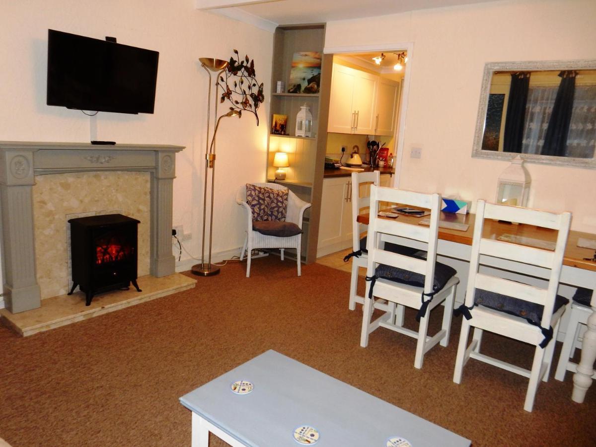 Dartmouth Chalet Holidays Bagian luar foto
