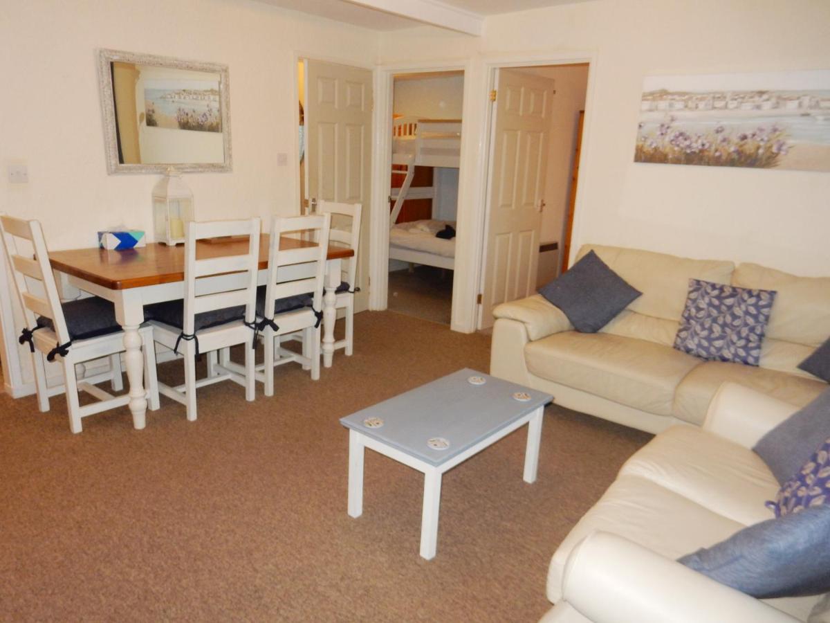 Dartmouth Chalet Holidays Bagian luar foto