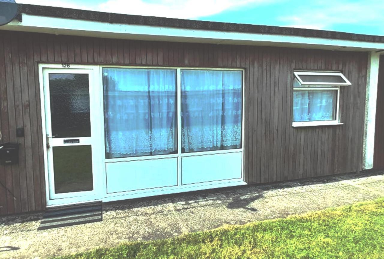Dartmouth Chalet Holidays Bagian luar foto